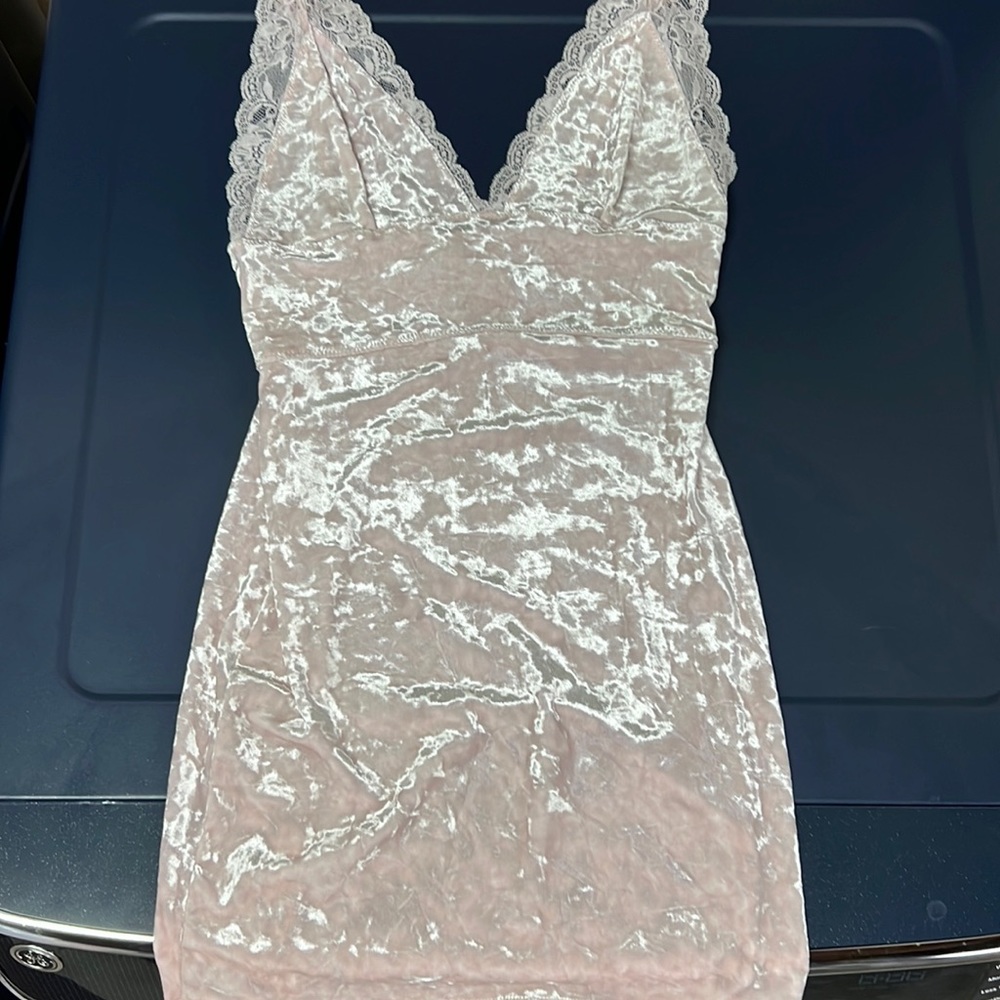✨Free People Crushed Velvet and Lace Dress